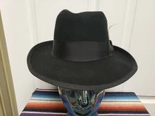 Vtg Capas Design Fedora Hat Size Small Black 100% Wool Black Feather Hat Band