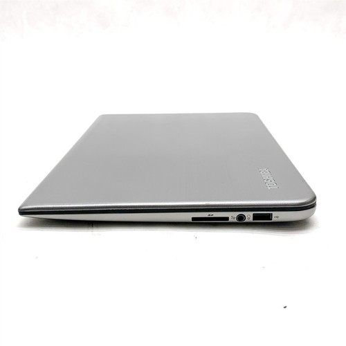 Toshiba KIRAbook 13.2" Touch QHD Intel i7-5500U 2.4GHz 8GB 256GB SSD Windows 11 - Picture 3 of 7