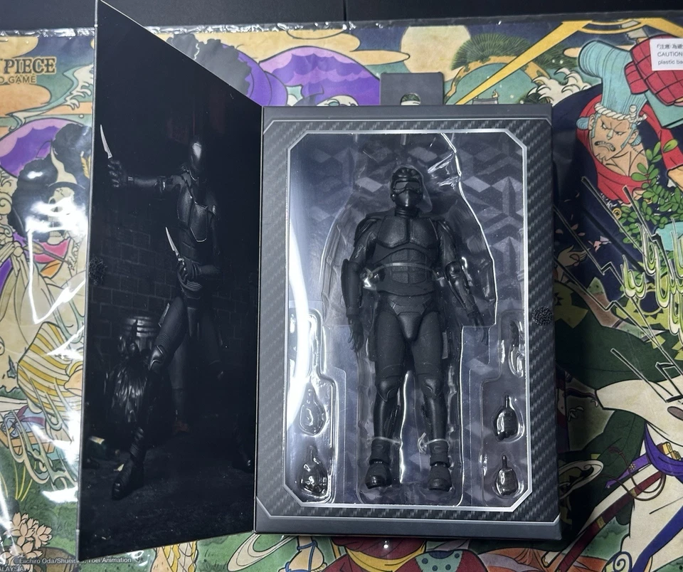 Boneco de ação NECA The Boys Ultimate BLACK NOIR 7" (novo, lacrado) - Imagem 2 de 4
