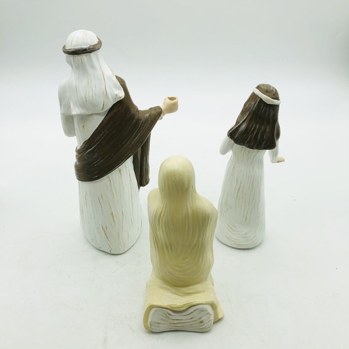 Storieme Nativity Scene Sets Figures Indoor: 7-Piece Resin Nativity Tabletop - Picture 6 of 7