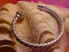 Y-155  BRAIDED SILVER COLOR LEATHER BRACELET RHINESTONE MAGNET CLASP BRACELET