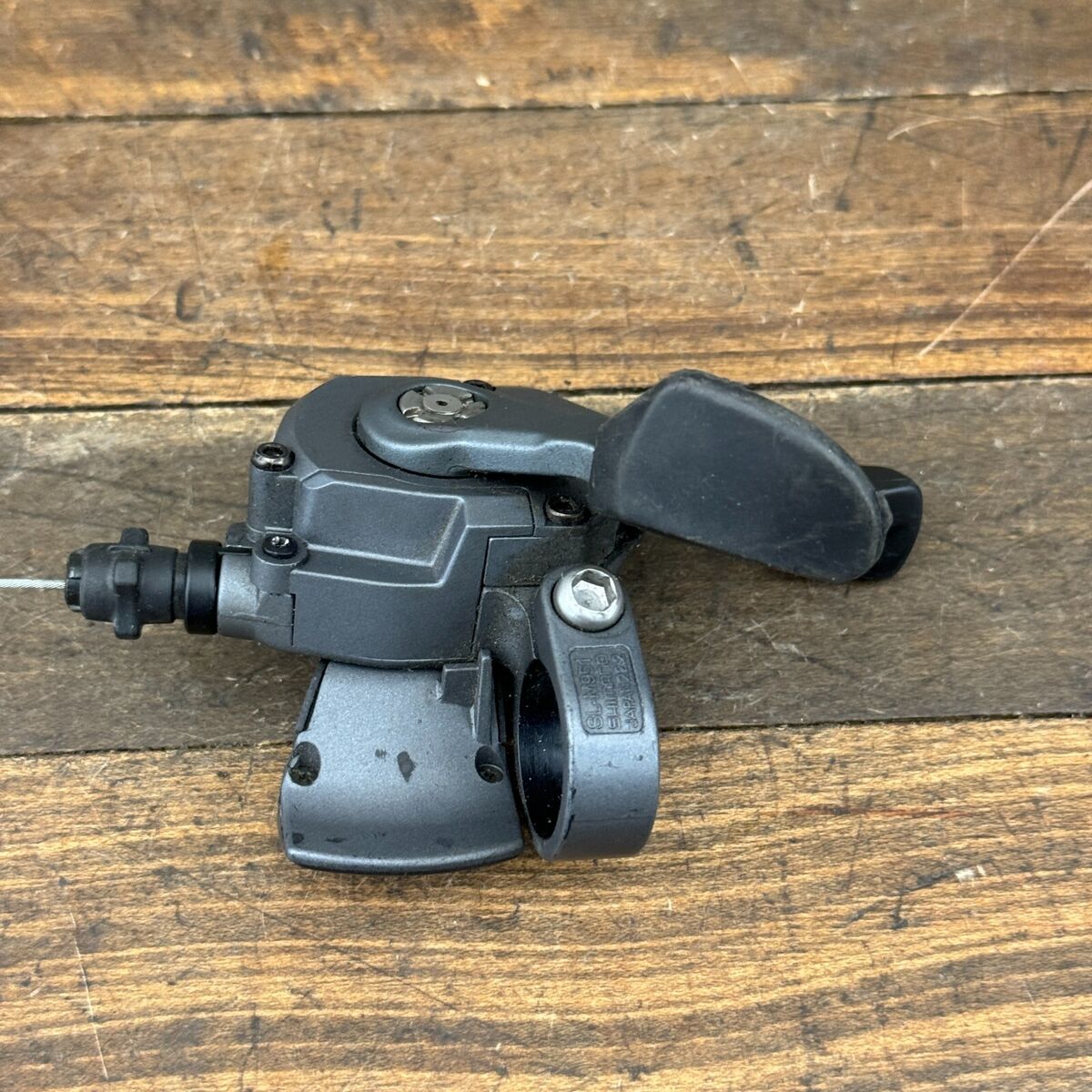 Shimano XTR M591 8 Speed Shifter Pod Right 950 Rapid Fire Shimano XTR M591 8 Speed Shifter Pod Right 950 Rapid Fire