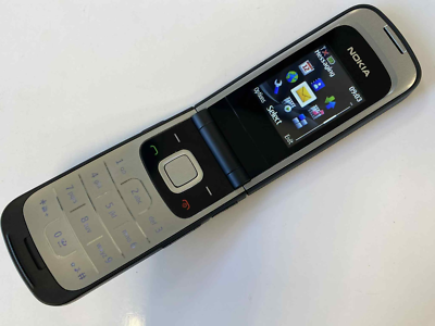 シフォン Classic never goes out of style – the Nokia 2720 Flip combines