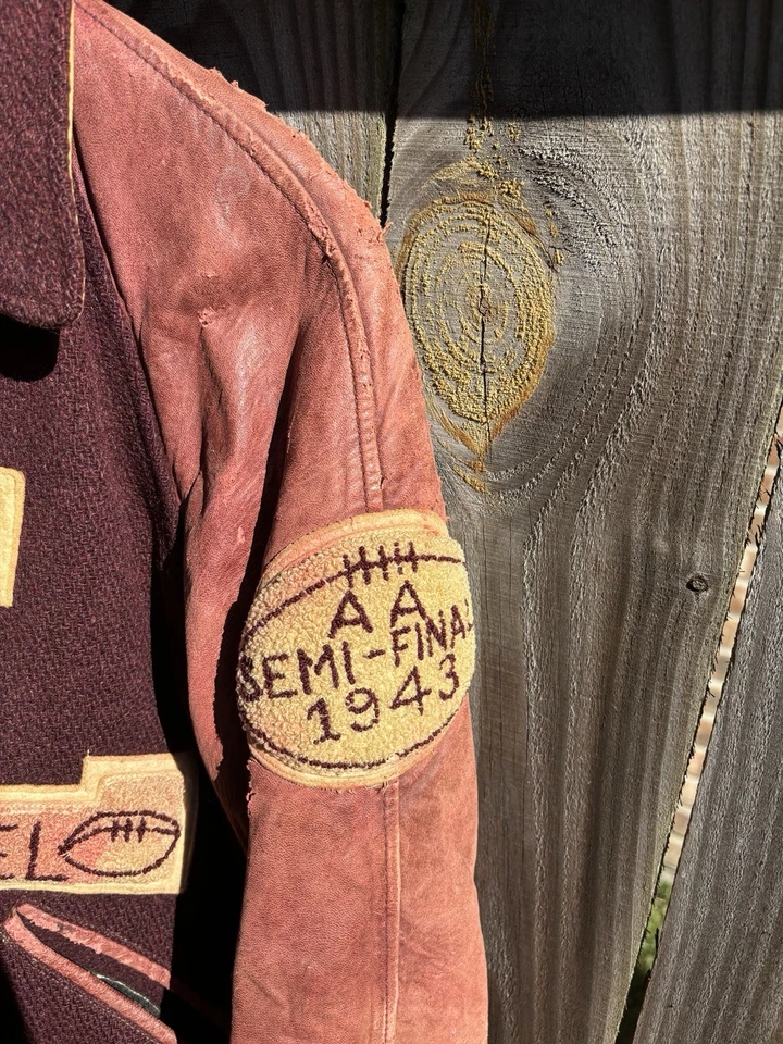 Parche Escolar Vintage Años 40 Letterman Lana Cuero Universitario Robert Lee Rebels Rojo Foto 2 de 4