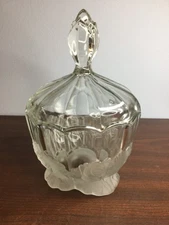 Crystal Leaded Glass Elegant Frosted Rose Pattern Scalloped Covered Candy Dish