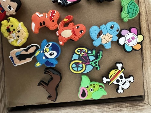 Zufällige Pokémon Und Stich Croc Jibbitz  - Bild 3 von 4