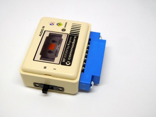 DIY Kit MP32C64 boxed version COMMODORE Datassette player emulator+306 games MP3 - Imagen 4 de 6