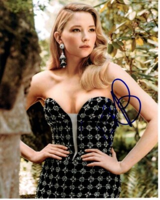 HALEY BENNETT Signed 8x10 Photo w/ Hologram COA