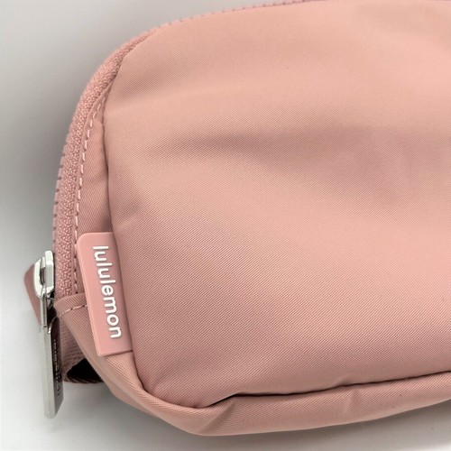 Lululemon Everywhere Gürteltasche - Rosa Pastell - NEU MIT ETIKETT - SCHNELLER VERSAND - Bild 4 von 10