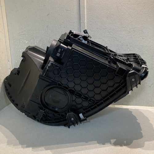 2022-2023 Mercedes Benz C200 C300 C43 W206 LED Headlight LH (Missing Tabs) - Picture 8 of 15