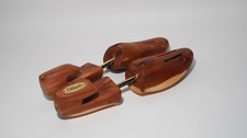 Dillard  s Wooden Shoe Trees   Mediums - Approx 11.5  x 3.25    Pair