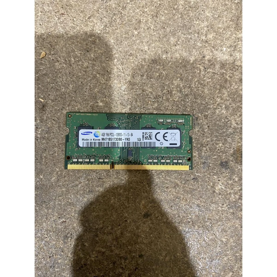 Samsung M471B5173DB0-YKO Laptop DDR3 RAM 4GB 204-Pin 1Rx8 PC3L-12800S 1600 MHz - Image 2 of 4