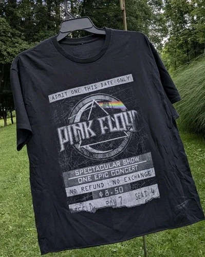 Pink Floyd Admit One Spectacular Show Epic Concert T-Shirt V Vintage vintage concert t-shirt, vintage, single stitch, B+ condition