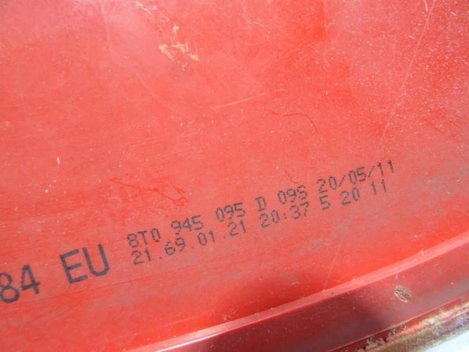 Feu arriere principal gauche (feux) AUDI A5 1 COUPE PHASE 1 8T0945095D - Photo 2/4