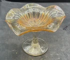 AWESOME VINTAGE CARNIVAL MILLERSBURG PASTEL RADIUM MARIGOLD BOUTONNIÈRE COMPOTE