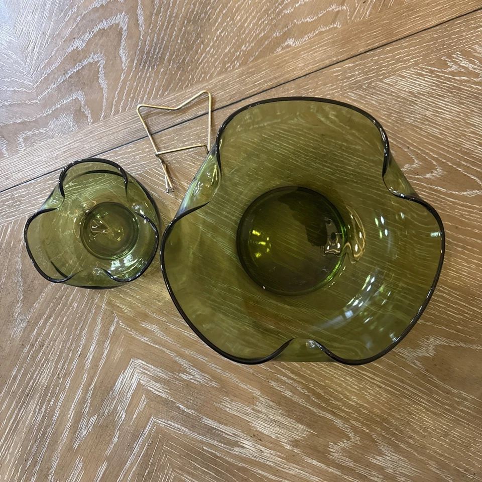 Vintage Mid-century Modern Avocado Olive Green Round Chip & Dip Set Serving Bowl - Image 3 of 4