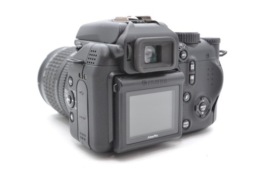 Fujifilm FinePix S9000 9MP Bridge Digital Camera 10.7x Optical Zoom Black N MINT - Picture 14 of 18
