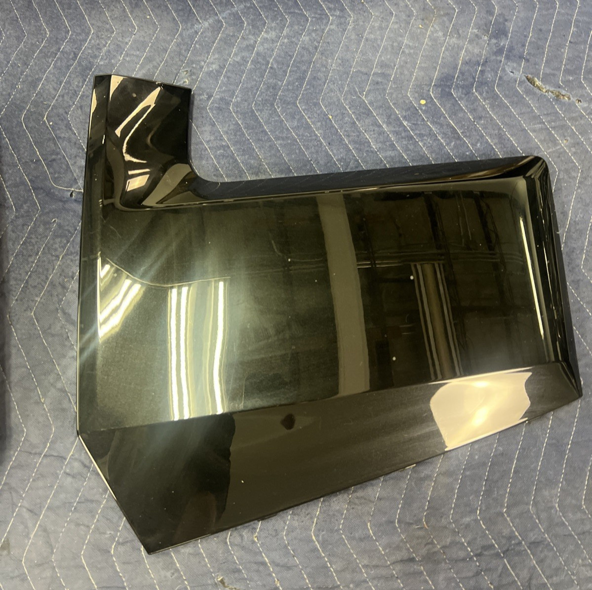 ROLLS ROYCE CULLINAN FRONT BUMPER 2025-2026 51115A558B9  OEM