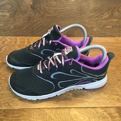 running shoes with vibram soles