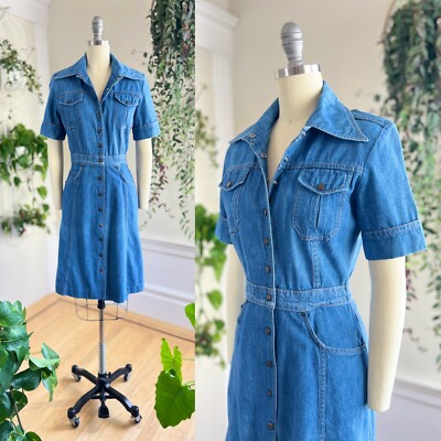 Vintage 1970s 70s Blue Denim Cotton Jean Short Sleeve Snap Front Mini Day  Dress