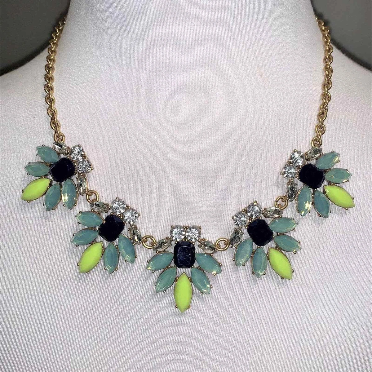 J crew crystal cluster best sale necklace