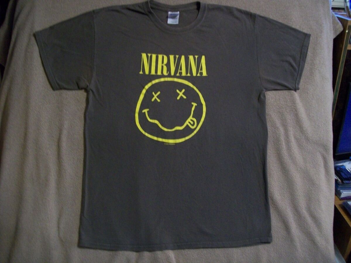 1992 NIRVANA SMILEY FACE LARGE T SHIRT SUPER RARE | eBay 1992 NIRVANA SMILEY FACE LARGE T SHIRT SUPER RARE | eBay