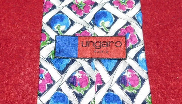 CORBATA FLORAL UNGARO PARIS HECHA EN ITALIA ROJA/AZUL/BLANCA - CORBATAS - CORBATAS DE DISEÑADOR. Foto 3 de 3