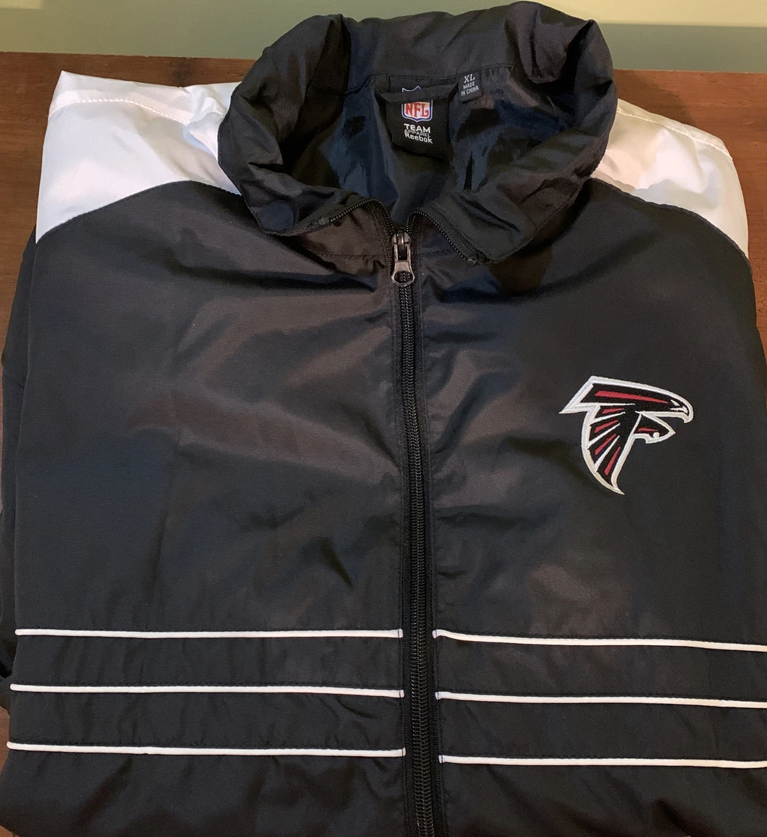Falcons windbreaker deals