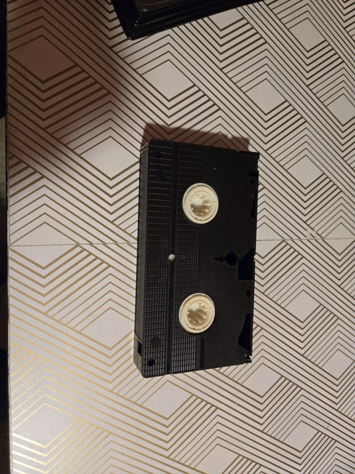 Black Beauty (VHS, 1994, Clamshell) - Image 4 of 4