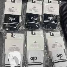 Alo Yoga Crew Socks 4 Pack Unisex White & Black - NWT - Authentic Gift