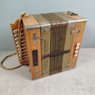 Gebrüder Ludwig ACCORDEON Diatonique Allemand Modele Flutina XXe Instrument H41