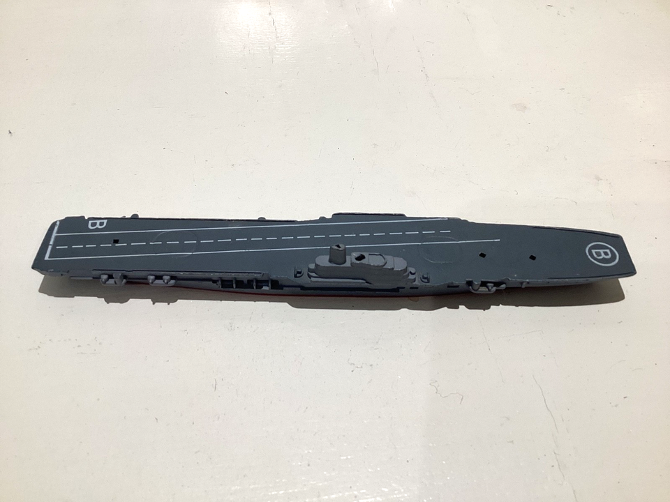 Vintage 1960’s Tri-ang M751 H.M.S Bulwark ( Made in Hong Kong ) | eBay UK