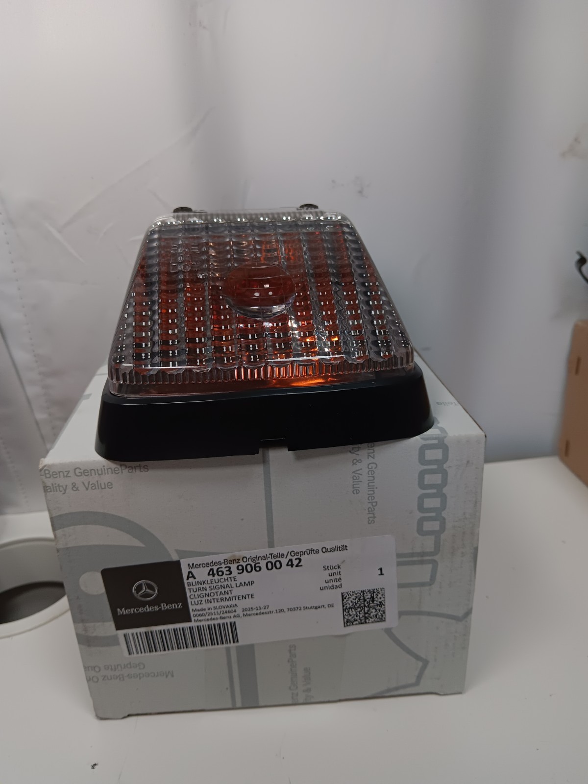 GENUINE MERCEDES G CLASS W463 G500 G550 G55 G63 G65 TURN SIGNAL A463 906 00 42