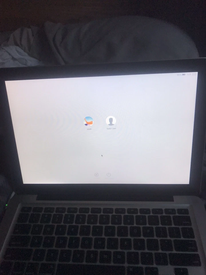 Apple MacBook Pro MD101LL/A 13-Inch (500GB, Intel Core i5, 2.50GHz, 4GB) Laptop - Image 2 of 4