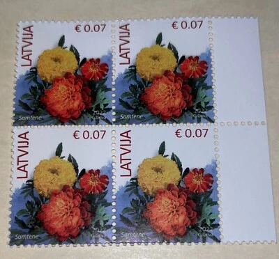 Sellos de Letonia 2022 Flowers, bloque de 4 sellos - Imagen 1 de 2