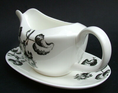 Johnson Brothers Wedgwood 2008 Rokoko Sauciere & Ständer - NEU & UNBENUTZT