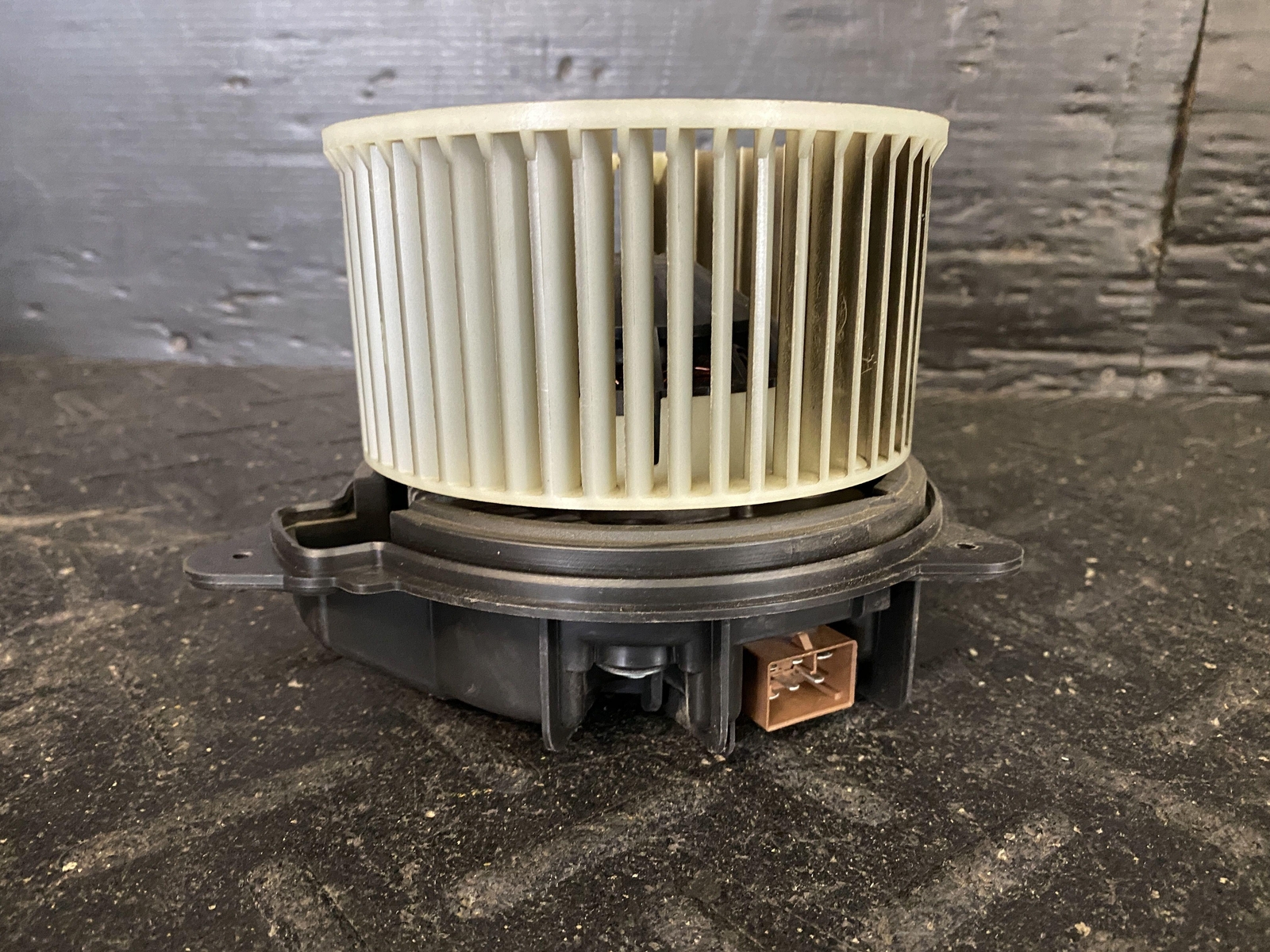 03-12 MASERATI QUATTROPORT A/C AIR HEAT HEATER HVAC BLOWER MOTOR ID 054123