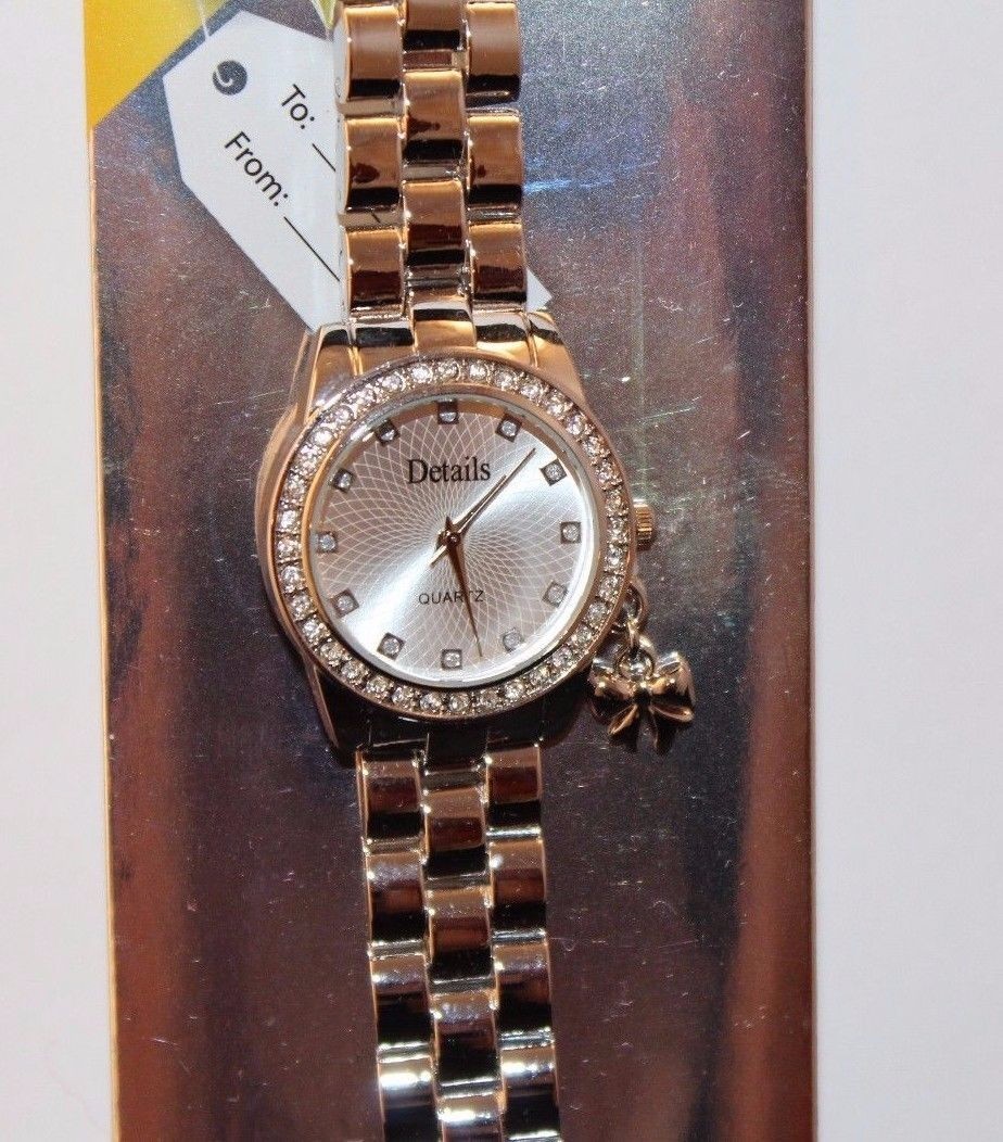 Details Quartz Base Metal Bezel Pewter Metallic Wristwatch Details Quartz Base Metal Bezel Pewter Metallic Wristwatch