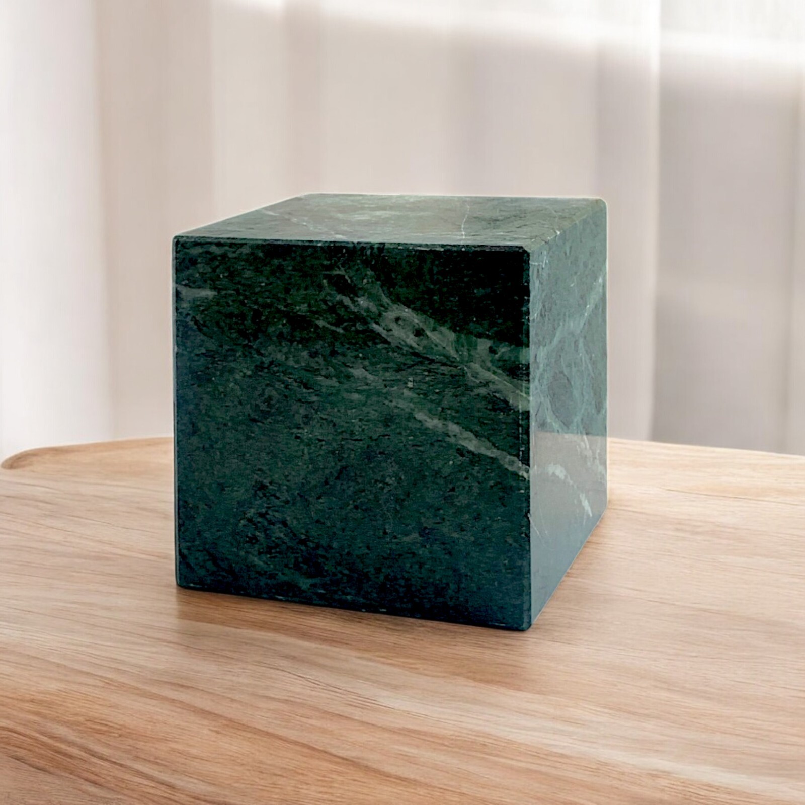 Cubo in Marmo Verde Alpi - Scultura da Tavolo foto 5