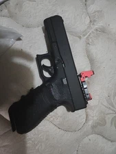 Glock 17 Gen 5 Blowback  New Only Shot About 20 Bbs Thro It Message If U Have ?s