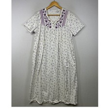 Grandmacore Cottagecore Unbranded Women L White Purple Embroidered Nightgown