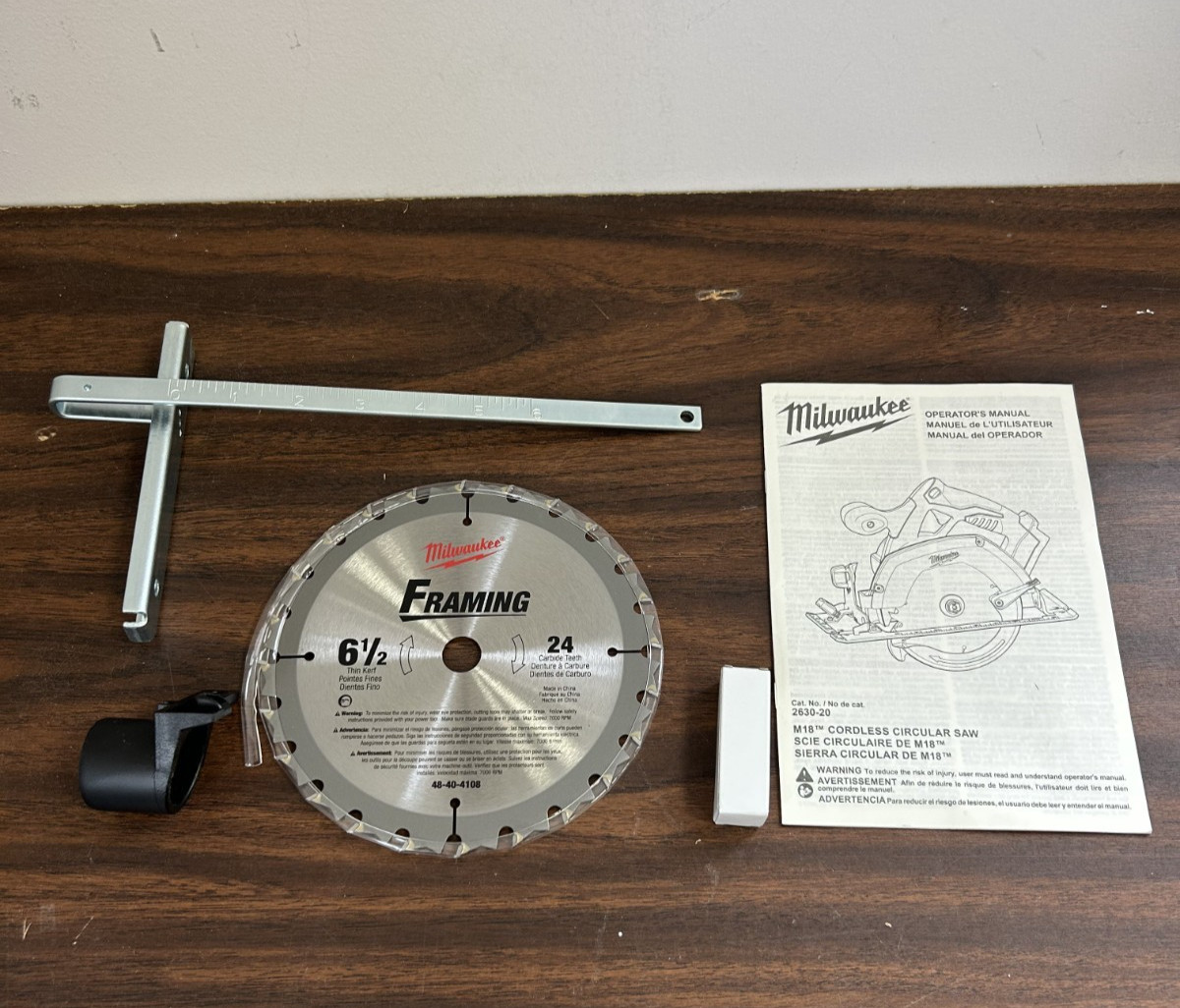 M18 Cordless Lithium-Ion 6-1/2" Circular Saw - 2630-20 - MILWAUKEE - BARE TOOL