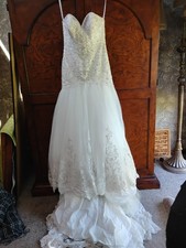 Bridal Gown by Allure #9325-IS-12 Size 12 Rhinestones/Pearls/Beads/Lace