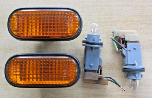 JDM Honda Civic EG6 DC2 Del Sol Stanley 4043 Amber Fender side marker lights