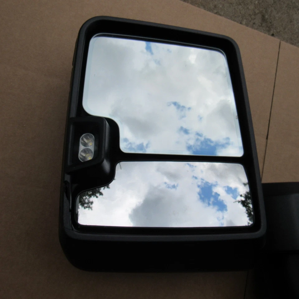 2020 2021 2022 2023 CHEVROLET SILVERADO 2500 3500 LH DRIVER SIDE VIEW MIRROR OEM - Image 2 of 4