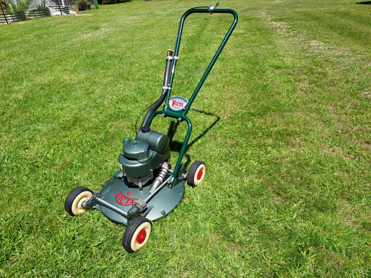 Victa 18 Reproduction Wheels Oval Blade Holder Disc For 18