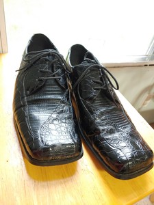 black gator shoes
