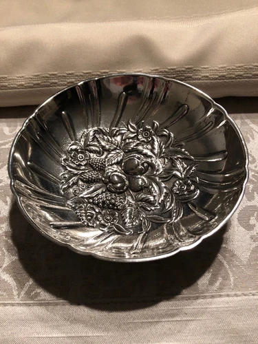 S Kirk & Son Sterling Silver Repousse Fruit Bowl 5 1/2”