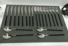 Xiaom 20 pcs Tableware Cutlery Set Black Handl in Gold Box New