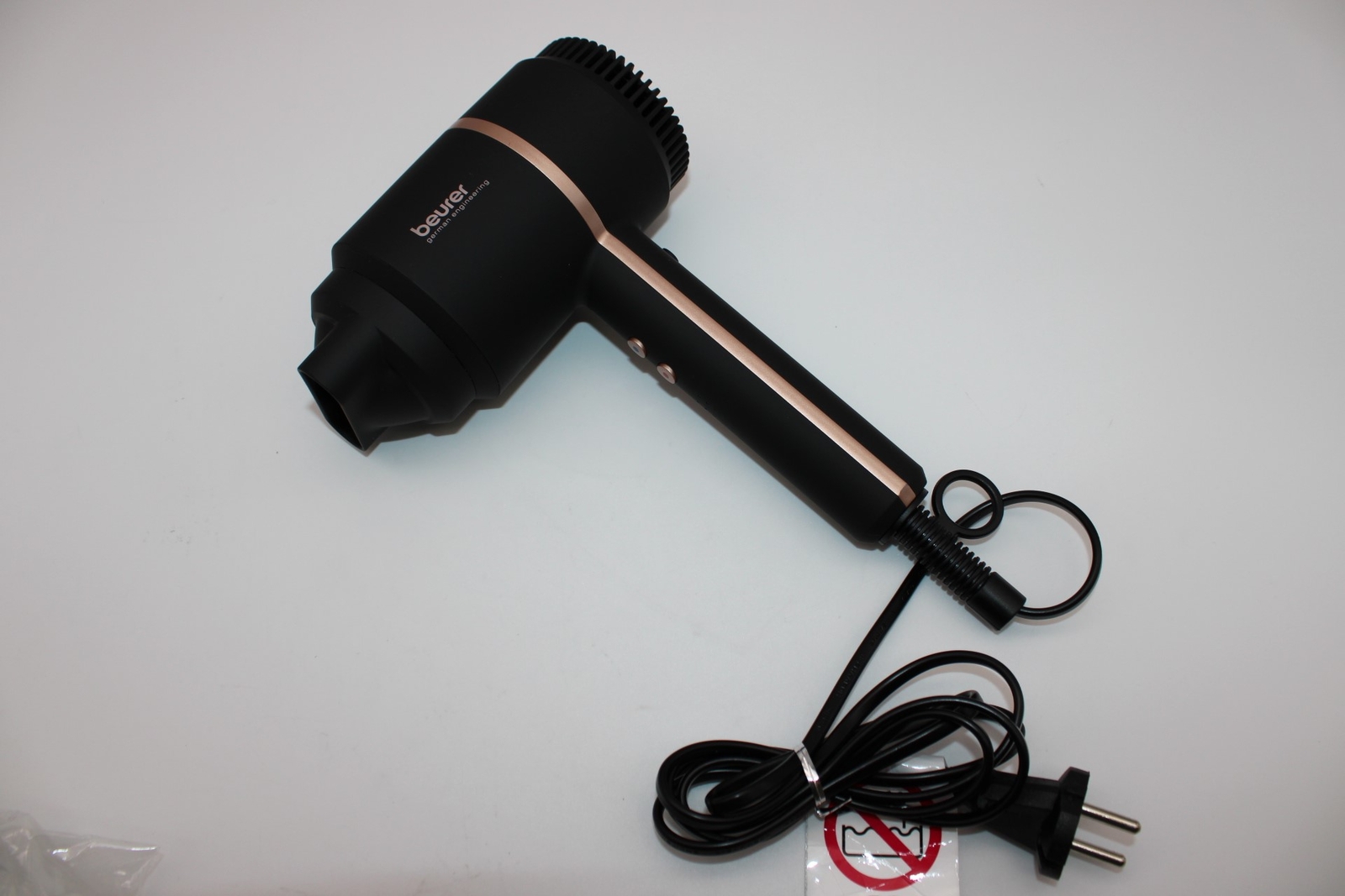 Beurer Hc 35 Haartrockner, Kompakter Föhn Mit Ionenfunktion Für Glänzendes & Ges